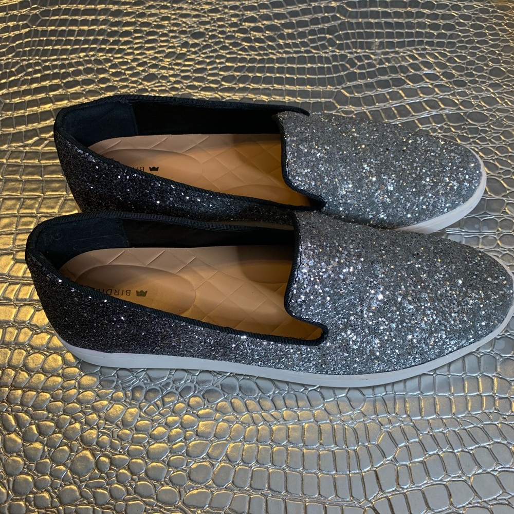Birdies The Swift in Crushed Chrome - Black and Silver Flats - Picture 5 of 7
